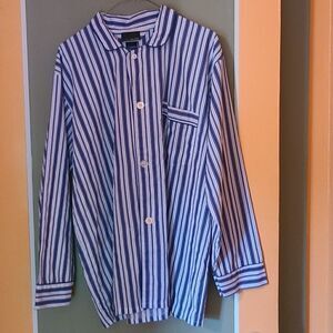 Medium Bill Blass Long Sleeve Blue and White Strip Shirt